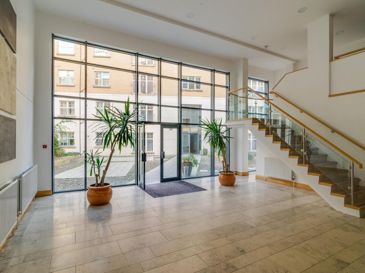 Central Belfast Apartments Alfred Street Exterior photo